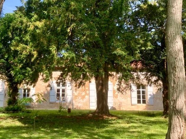 Rural Retreat Apartment Feuillade Екстериор снимка